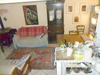 Casa Indipendente in Vendita a Castelnuovo Magra, 150'000€, 50 m²