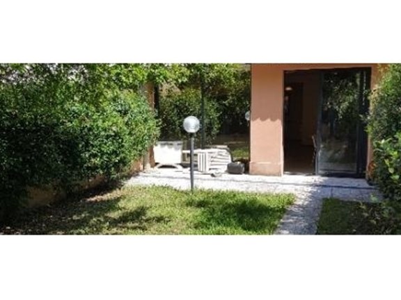 Appartamento in Vendita a Ameglia, 360'000&euro;, 180 m²