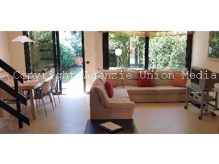 Appartamento in Vendita a Ameglia, 360'000&euro;, 180 m²