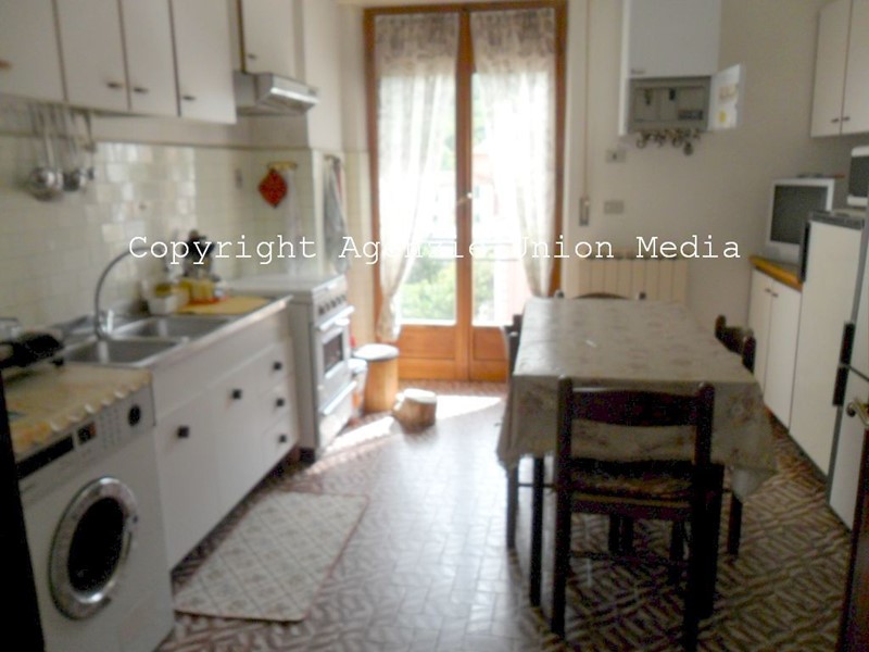 Quadrilocale in Vendita a Arcola, zona Romito Magra, 130'000€, 70 m²