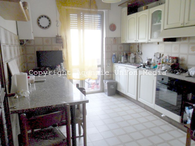 Quadrilocale in Vendita a Castelnuovo Magra, 150'000€, 90 m²