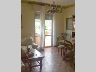 Quadrilocale in Vendita a Castelnuovo Magra, 150'000€, 90 m²