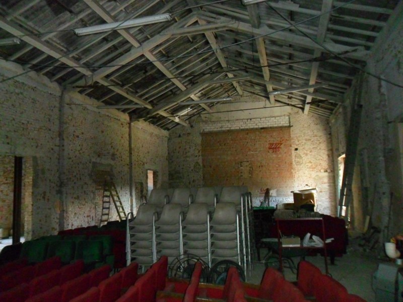 Casa Indipendente in Vendita a Luni, 380'000€, 480 m²