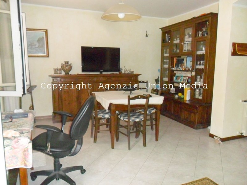 Casa Indipendente in Vendita a Santo Stefano di Magra, 320'000€, 200 m², con Box