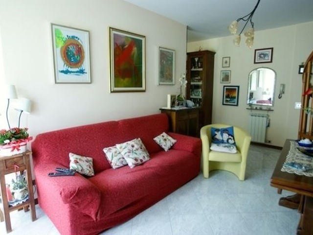 Appartamento in Vendita a Sarzana, 275'000&euro;, 160 m²