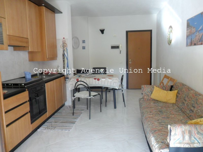 Bilocale in Vendita a Luni, zona Luni Mare, 165'000€, 45 m²