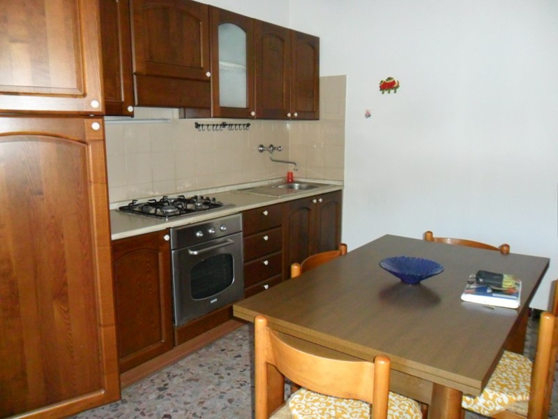 Trilocale in Affitto a Ameglia, 550&euro;, 75 m²