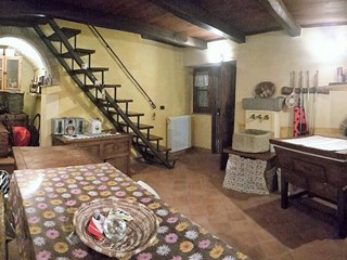 Casa Indipendente in Vendita a Fosdinovo, 65'000€, 65 m²