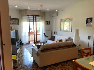 Appartamento in Vendita a Ameglia, 198'000&euro;, 90 m², con Box