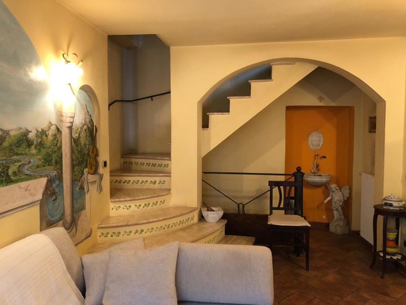 Casa Indipendente in Vendita a Fosdinovo, 205'000&euro;, 150 m², con Box