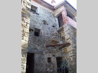 Rustico in Vendita a Casola in Lunigiana, 75'000€, 75 m²