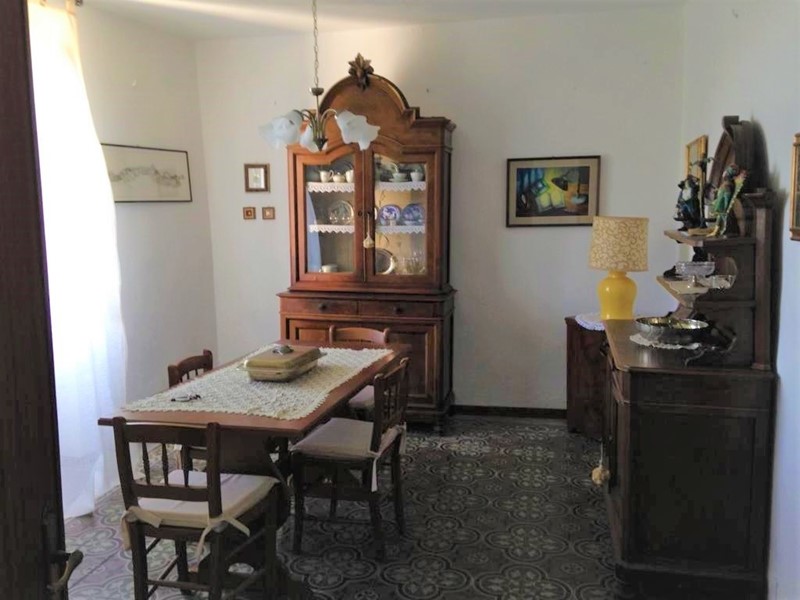 Casa Indipendente in Vendita a Fosdinovo, 170'000&euro;, 120 m²