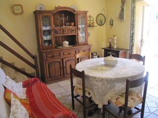 Trilocale in Vendita a Fosdinovo, zona Canepari, 100'000€, 70 m²