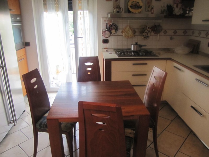 Appartamento in Vendita a Castelnuovo Magra, 330'000€, 110 m²