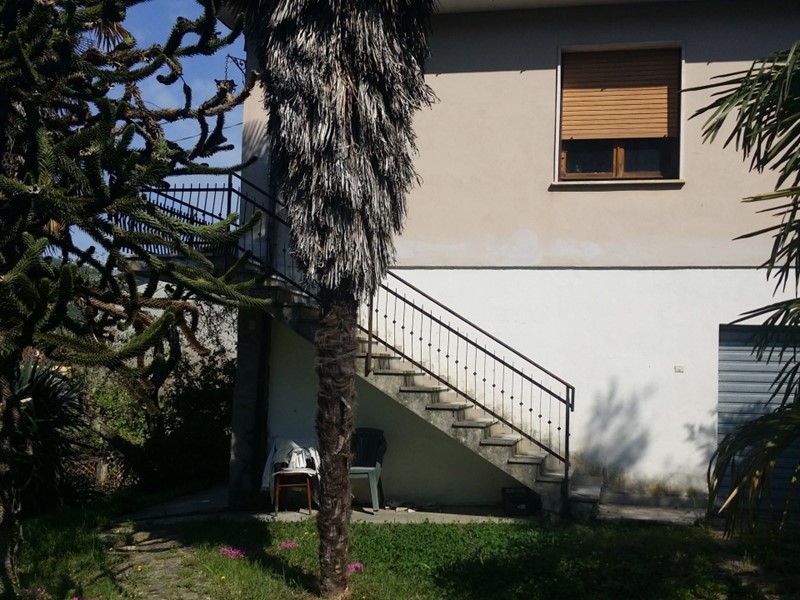 Casa Indipendente in Vendita a Fivizzano, 170'000€, 180 m²