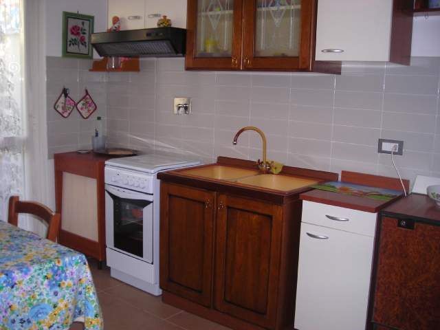 Quadrilocale in Vendita a Fosdinovo, 140'000€, 90 m², con Box