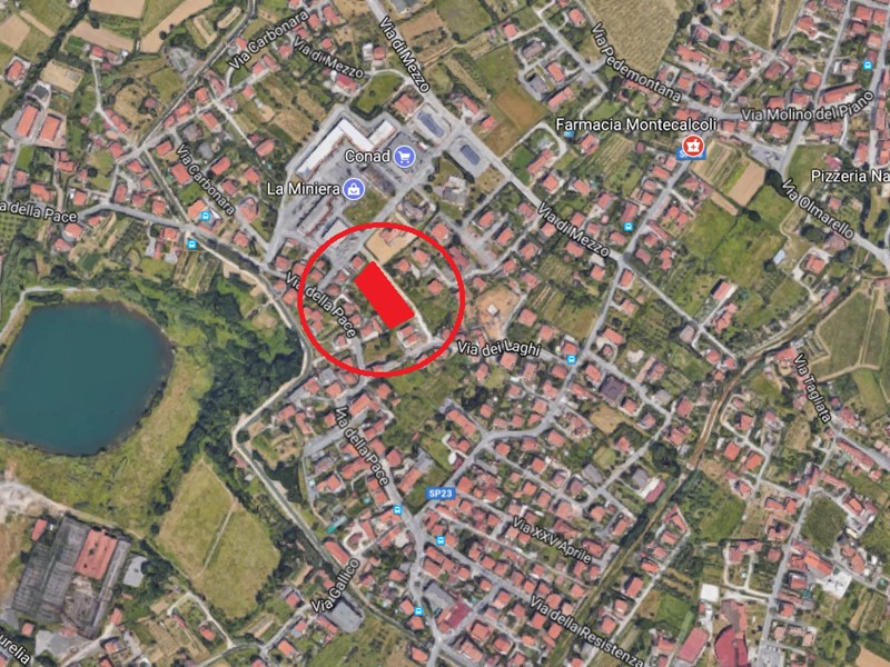 Terreno edificabile in Vendita a Castelnuovo Magra, 1400 m²