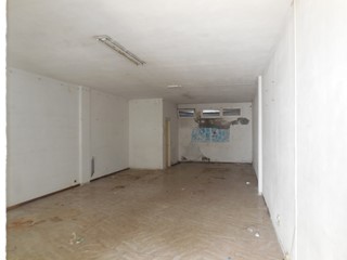 Capannone in Vendita a Castelnuovo Magra, 65'000€, 100 m²
