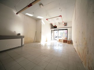 Capannone in Vendita a La Spezia, 50'000€, 52 m²