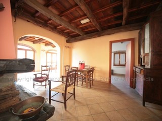 Casa Indipendente in Vendita a Aulla, 270'000€, 200 m²