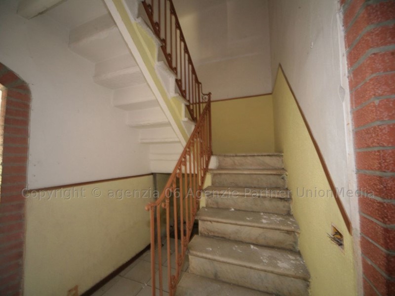 Casa Indipendente in Vendita a Arcola, 45'000€, 75 m²