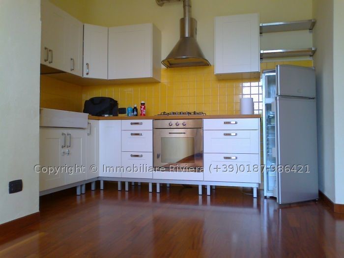 Trilocale in Vendita a La Spezia, 248'000&euro;, 70 m², con Box