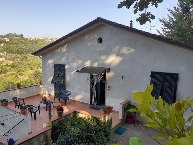 Casa Indipendente in Vendita a Arcola, 290'000€, 210 m², con Box