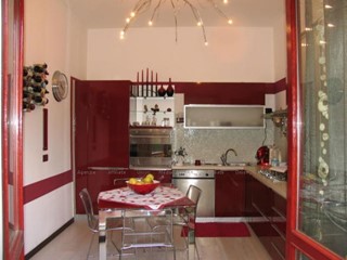 Casa Indipendente in Vendita a Beverino, 200'000€, 120 m², con Box