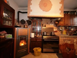 Casa Indipendente in Vendita a Beverino, 190'000€, 120 m²