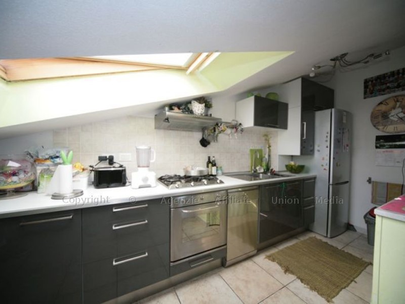 Quadrilocale in Vendita a Arcola, zona Ponte Di Arcola, 135'000€, 75 m²