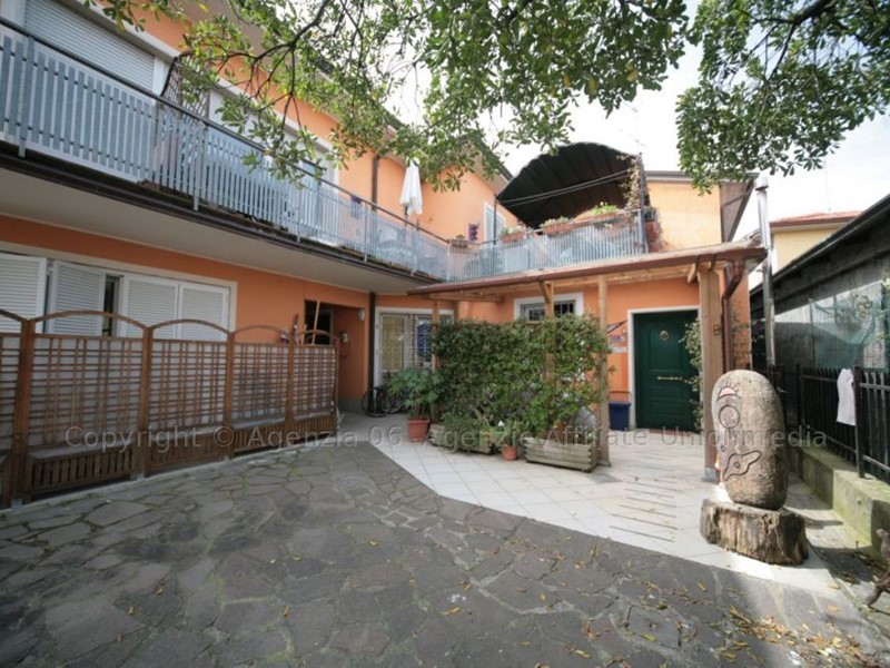Casa Indipendente in Vendita a Sarzana, 329'000€, 150 m²