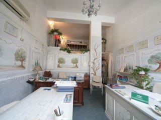 Capannone in Vendita a La Spezia, zona Canaletto, 58'000€, 40 m²