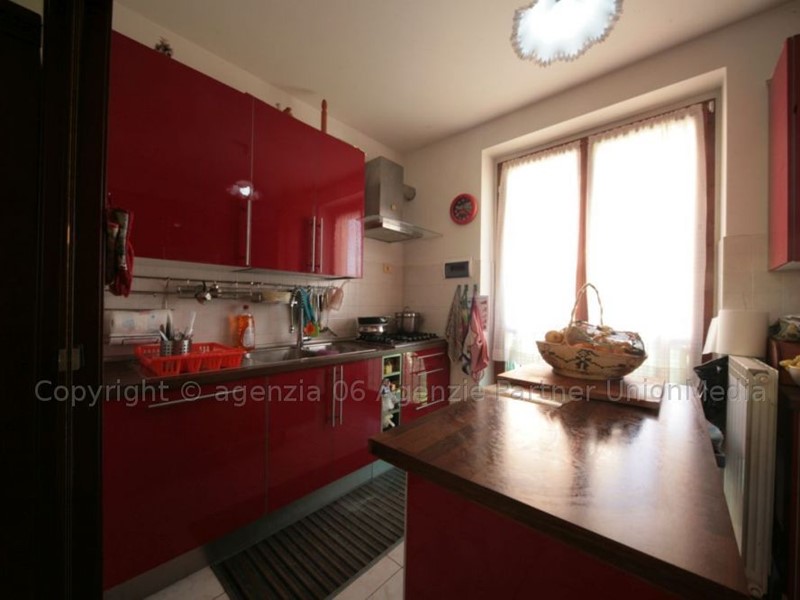 Casa Indipendente in Vendita a Vezzano Ligure, zona Bottagna, 260'000€, 200 m²