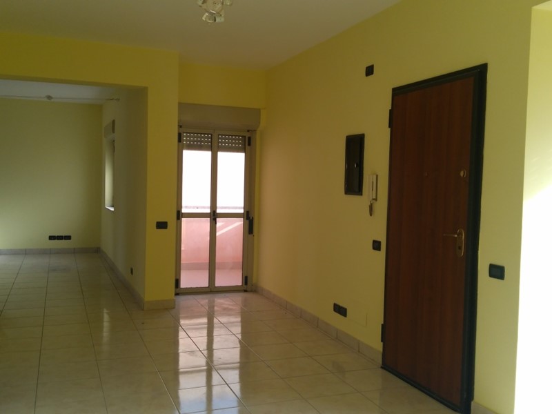Quadrilocale in Vendita a Reggio Calabria, 150'000€, 200 m²
