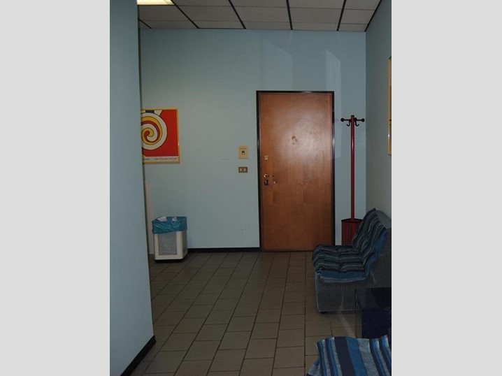 Ufficio in Vendita a Jesi, 170'000€, 150 m²