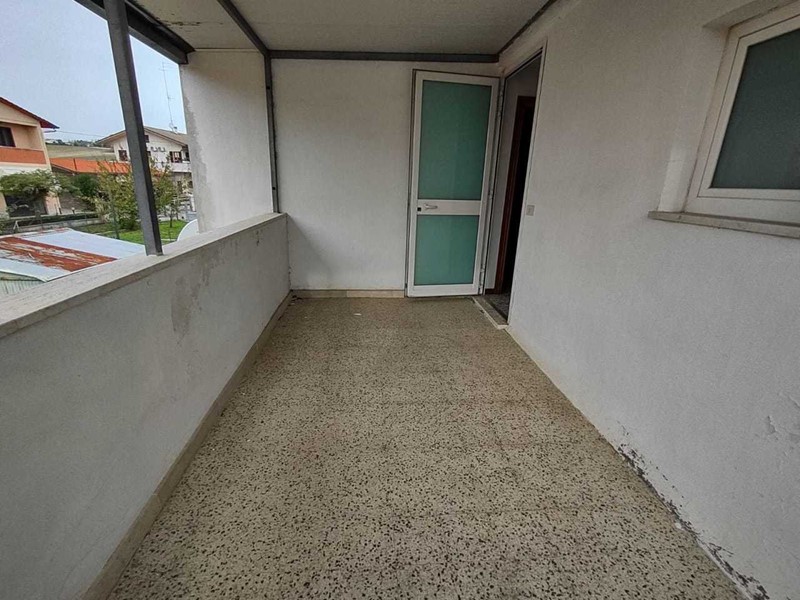 Appartamento in Vendita a Jesi, 100 m², con Box