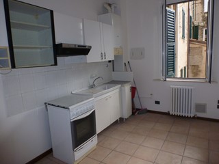 Appartamento in Vendita a Jesi, 160'000€, 130 m²