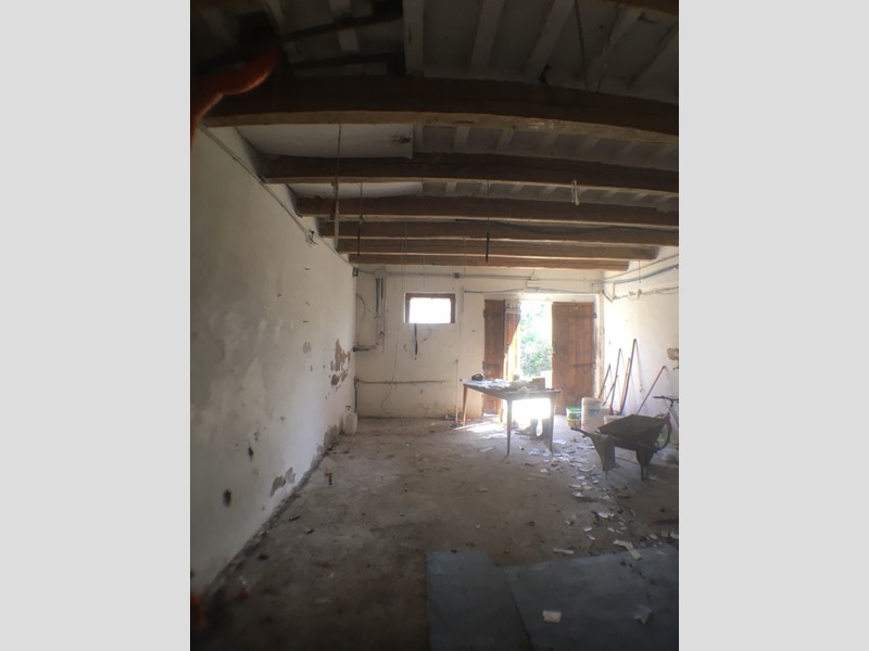 Casa Indipendente in Vendita a Jesi, 120'000&euro;, 200 m&#178;, con Box