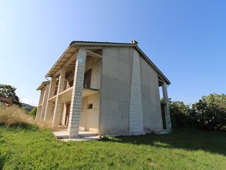 Casa Indipendente in Vendita a San Paolo di Jesi, 300 m²