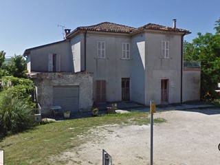 Casa Semi Indipendente in Vendita a Pesaro, 120'000&euro;, 140 m², con Box