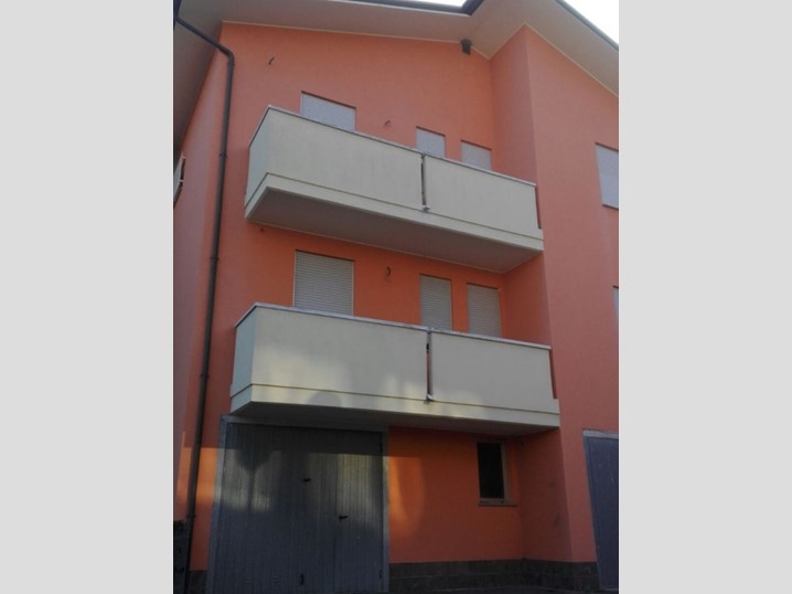 Casa Indipendente in Vendita a Montescudo Monte Colombo, 360'000€, 220 m²