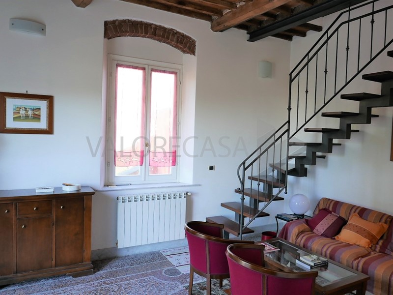 Casa Semi Indipendente in Vendita a Carrara, zona Fabbrica, 240'000€, 90 m²