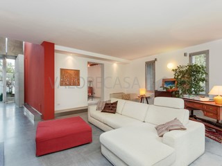 Casa Indipendente in Vendita a Carrara, zona Fossone, 690'000€, 320 m², con Box