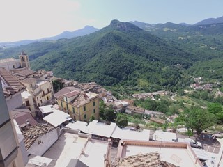 Quadrilocale in Vendita a Farindola, zona Centro, 25'000€, 88 m²