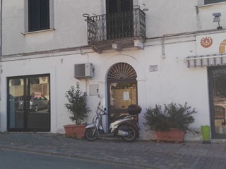Immobile commerciale in Vendita a Penne, 78'000€, 41 m²