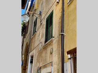 Casa Indipendente in Vendita a Lanciano, 70'000€, 130 m², arredato