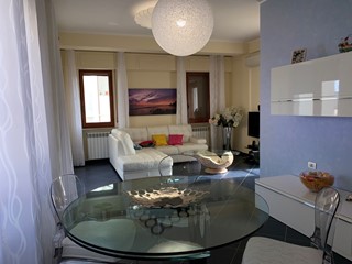 Villa bifamiliare in Vendita a Francavilla al Mare, 400'000€, 160 m², con Box