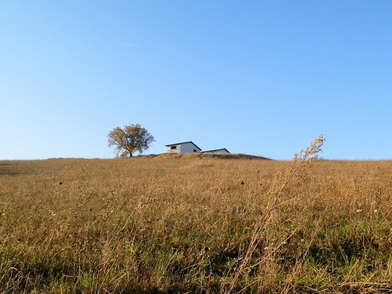 Villetta a schiera in Vendita a Montebello di Bertona, 110'000€, 122 m²