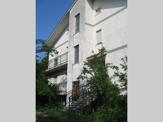 Casa Semi Indipendente in Vendita a Orsogna, 480 m², con Box