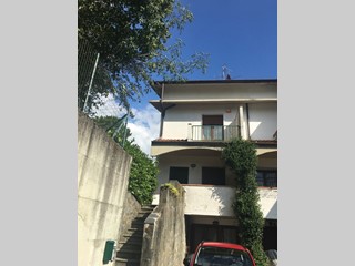 Casa Semi Indipendente in Vendita a Licciana Nardi, zona Licciana Nardi, 189'000€, 150 m²